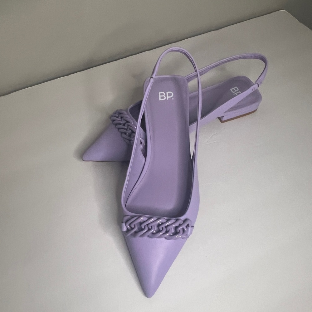 Women flats